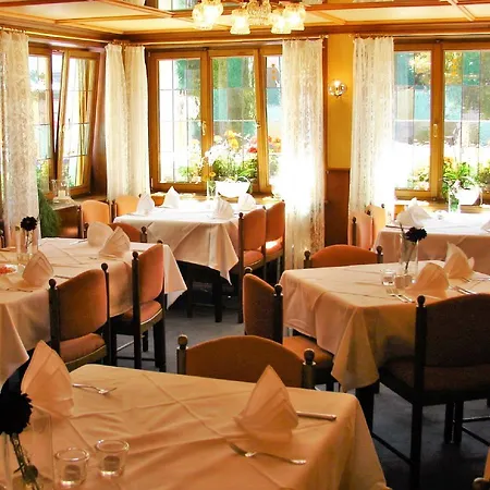 Kreuz מלון באד בוכאו